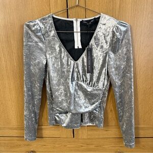 Women’s BNWT Central Park West Velvet V-Neck Top